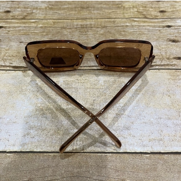 NWT RYAN SIMKHAI MARA SUNGLASSES IN CRYSTAL CLEAR LIGHT BROWN - Picture 9 of 11